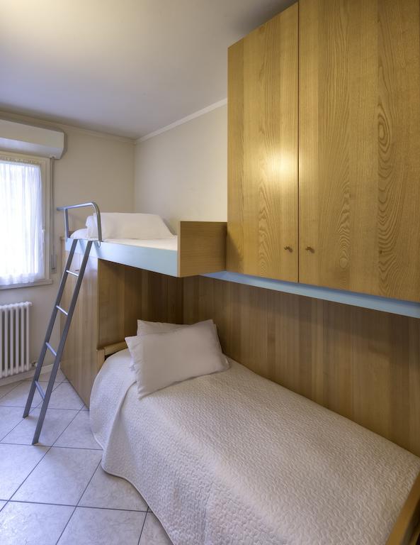 Residence Hamilton Ричоне Стая снимка